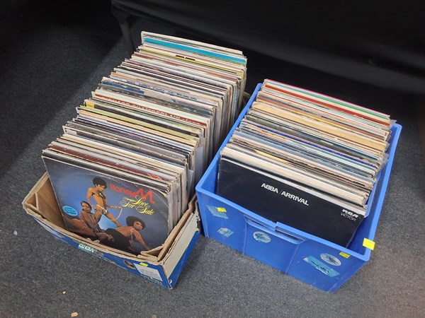 Lot 1575 - VINYL RECORDS