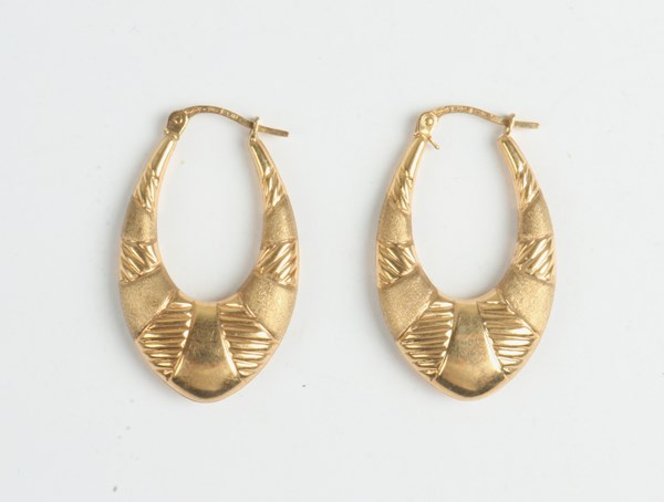 Lot 1053 - GOLD EARRINGS