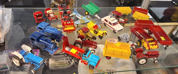 Lot 1476 - TOY CARS