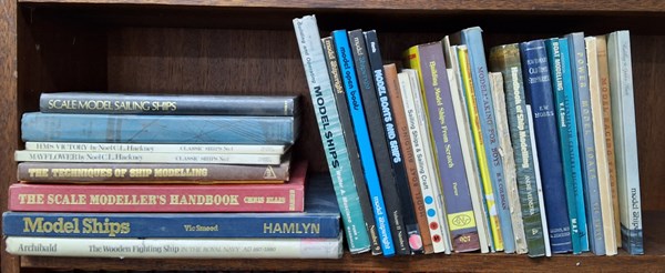 Lot 1530 - SHIP BUILDERS LIBRARY