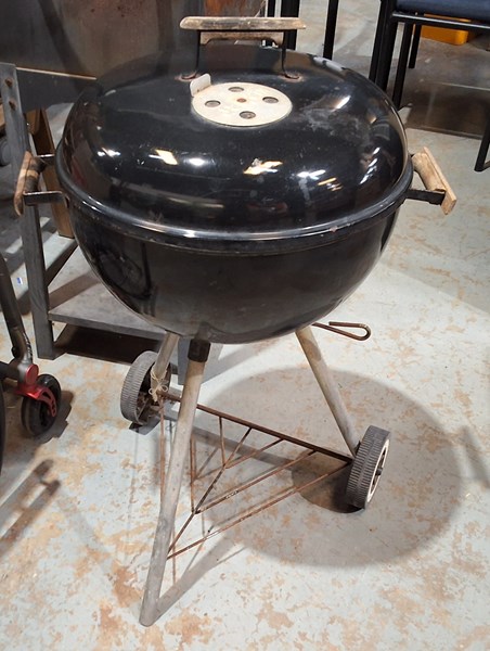 Lot 478 - KETTLE BBQ