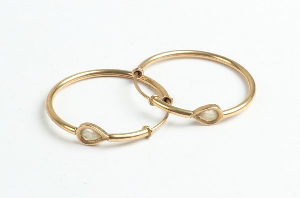 Lot 1060 - GOLD EARRINGS