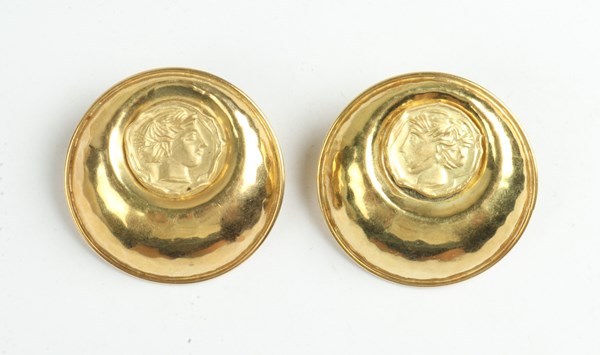 Lot 1002 - GOLD EARRINGS