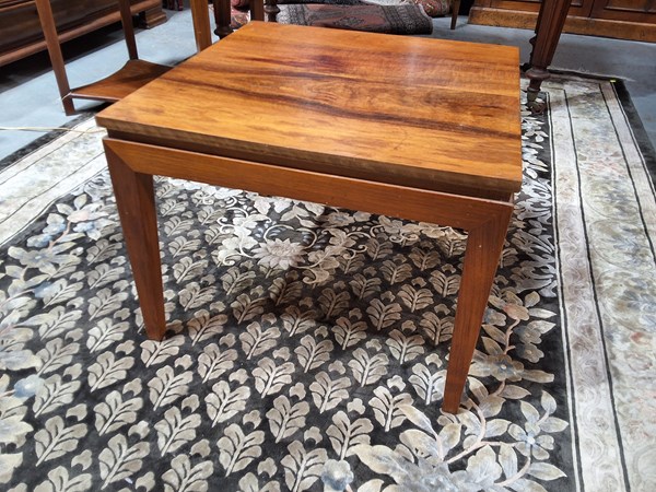 Lot 13 - LAMP TABLE