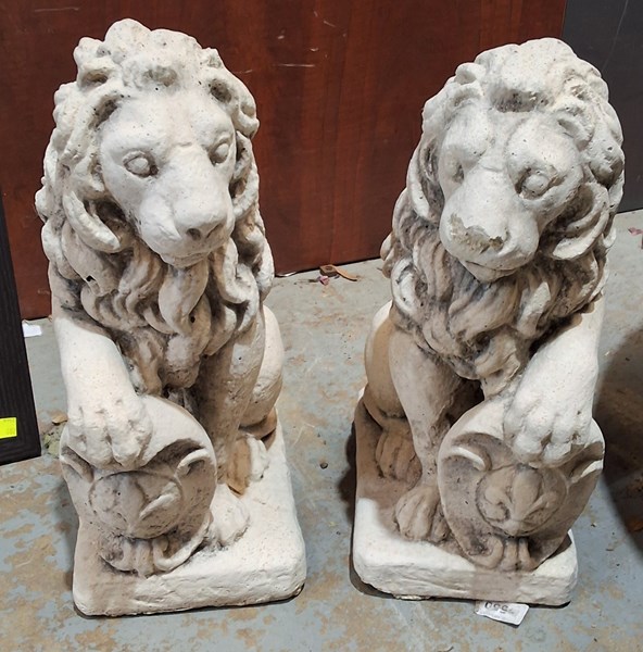 Lot 353 - GARDEN STATUES