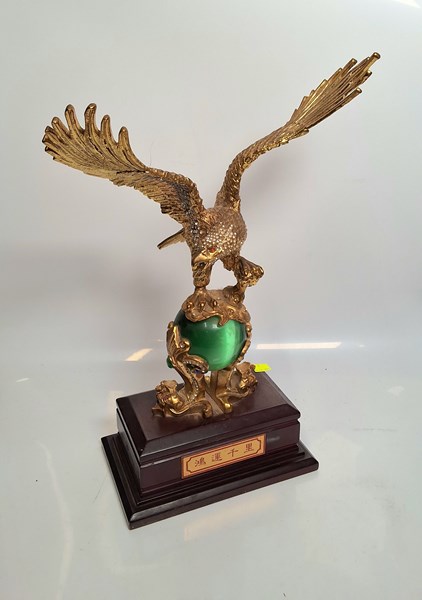 Lot 1475 - BEJEWELLED EAGLE