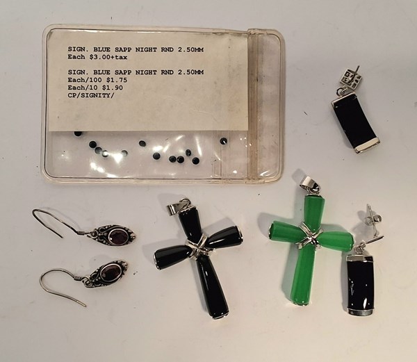 Lot 1124 - JEWELLERY