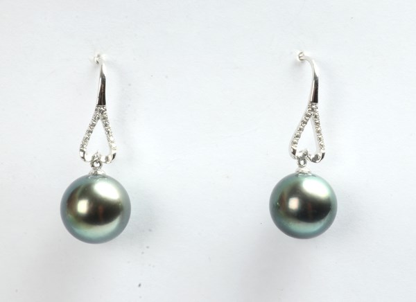 Lot 1065 - PEARL EARRINGS