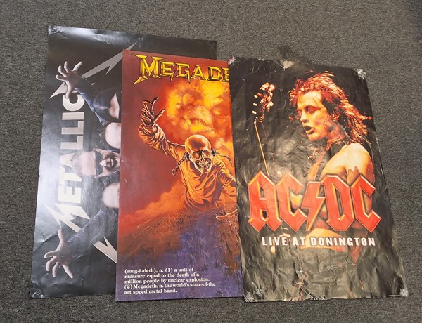 Lot 1257 - METAL POSTERS