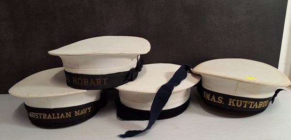 Lot 1263 - NAVAL CAPS