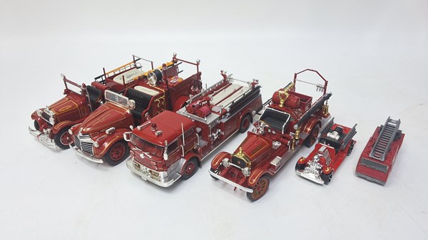 Lot 1312 - MODELS