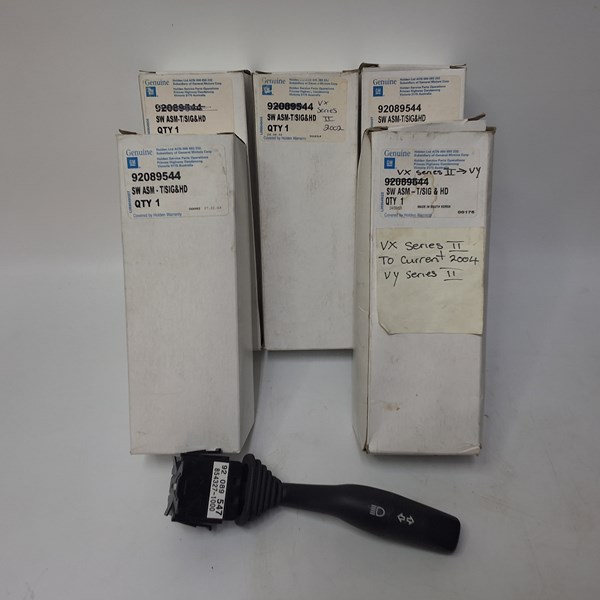 Lot 1332 - INDICATOR STALKS