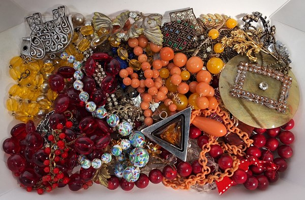 Lot 1138 - JEWELLERY