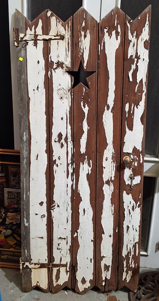 Lot 355 - OUTHOUSE DOOR