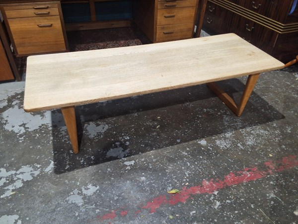 Lot 37 - COFFEE TABLE