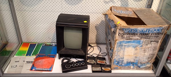 Lot 1372 - VECTREX SYSTEM