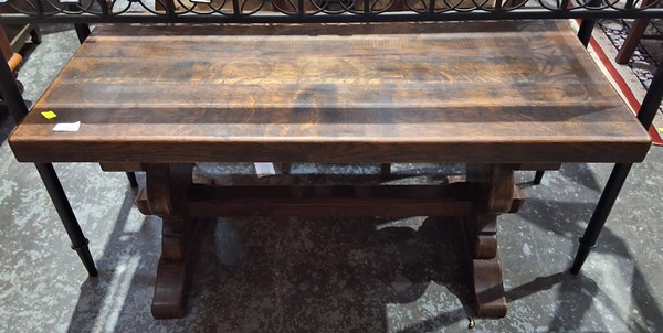 Lot 188 - COFFEE TABLE