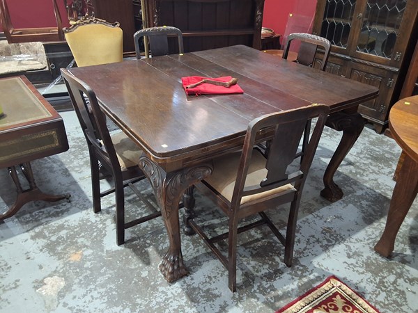 Lot 378 - DINING SUITE