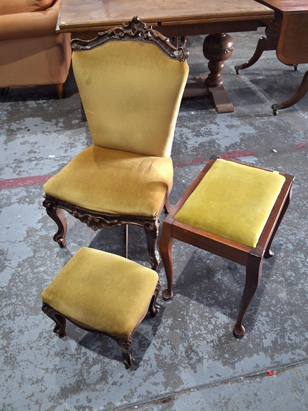 Lot 153 - FURNITURE LOT