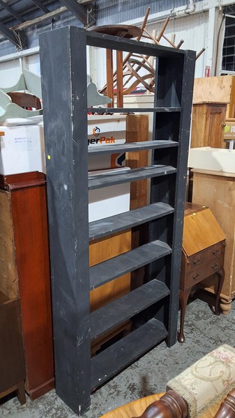 Lot 381 - BOOKSHELF