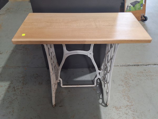 Lot 425 - PATIO TABLE