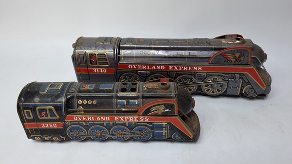 Lot 1390 - TIN TOYS
