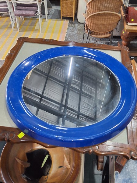 Lot 164 - MIRROR