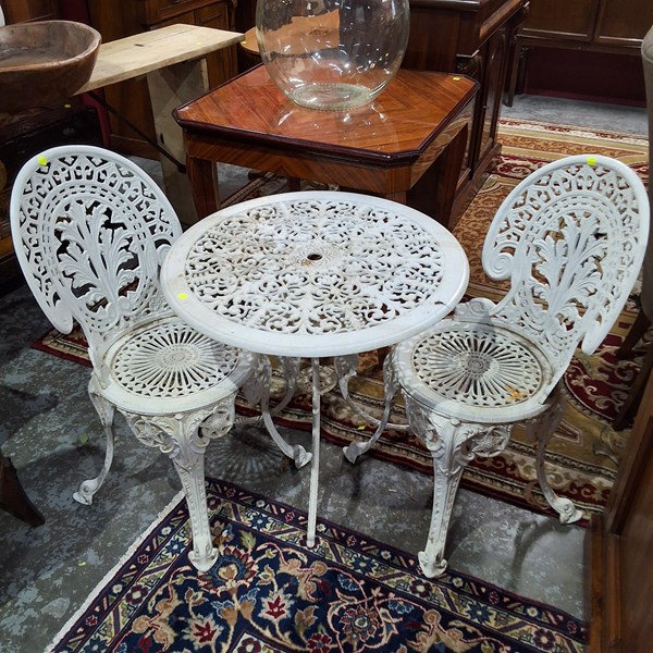 Lot 459 - OUTDOOR SETTING