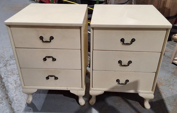 Lot 410 - BEDSIDES