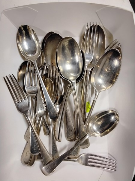 Lot 1080 - STERLING SILVER FLATWARE