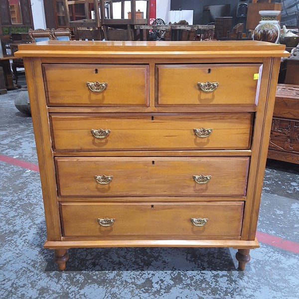 Lot 122 - PINE CHEST OF DRAWERS