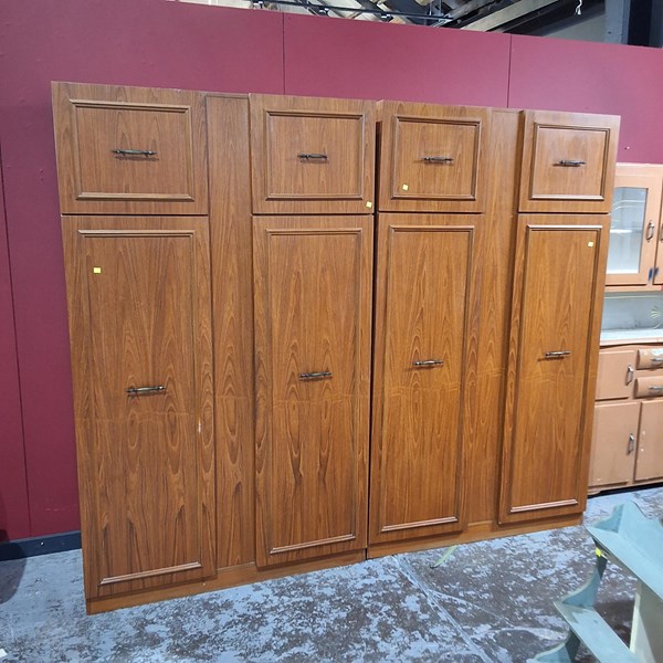 Lot 118 - WARDROBES