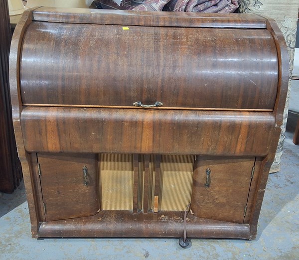 Lot 538 - RADIOGRAM CABINET