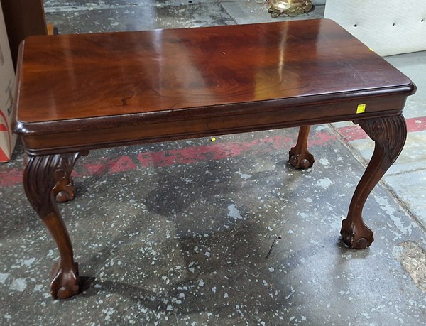 Lot 247 - COFFEE TABLE