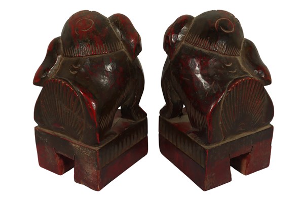 Lot 37 - CHINESE CARVED TEMPLE DOGS (4)