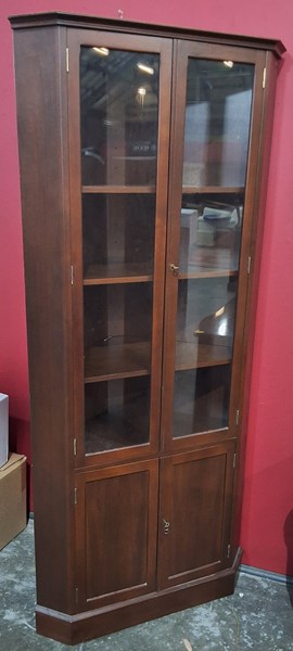 Lot 24 - PARKER CORNER DISPLAY