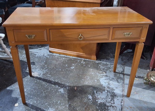 Lot 281 - HALL CONSOLE