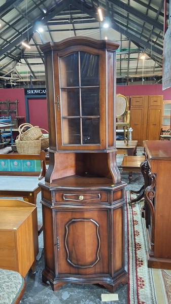 Lot 41 - CORNER CABINET