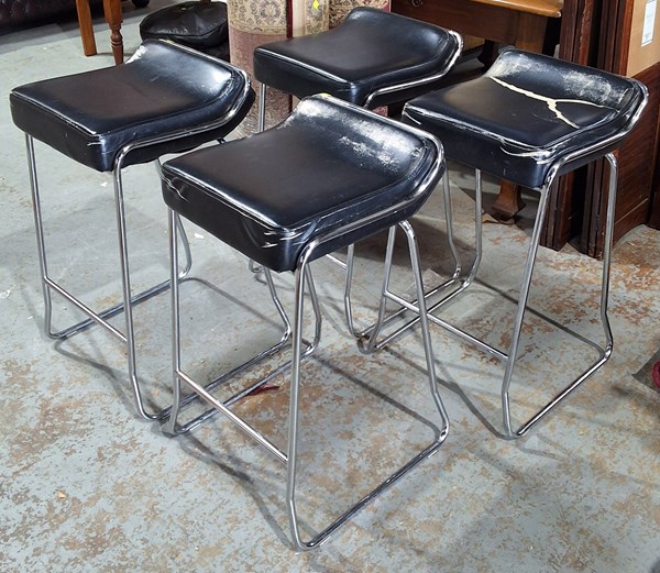 Lot 436 - BARSTOOLS