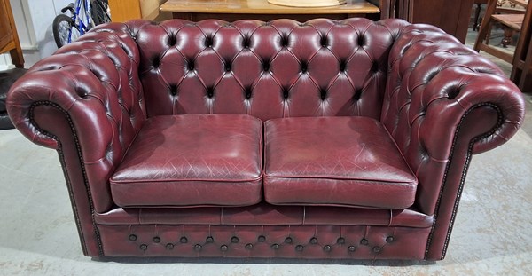 Lot 493 - CHESTERFIELD LOUNGE