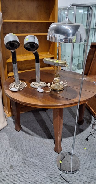 Lot 440 - LIGHTING LOT