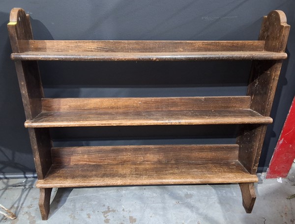 Lot 487 - BOOKSHELF