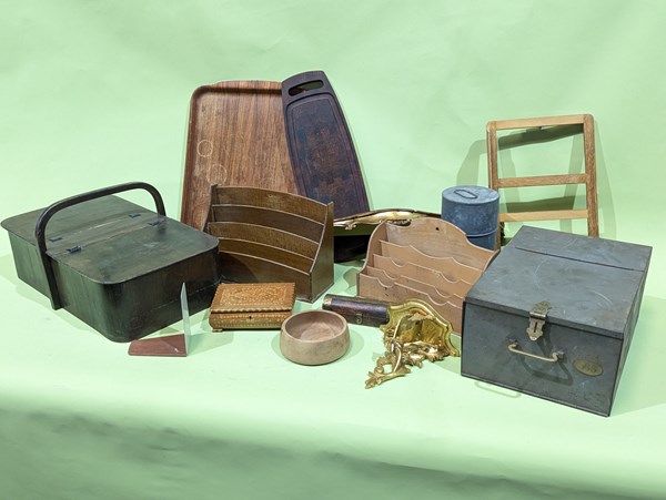 Lot 376 - TIMBER WARES