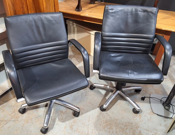 Lot 433 - OFFICE CHAIRS