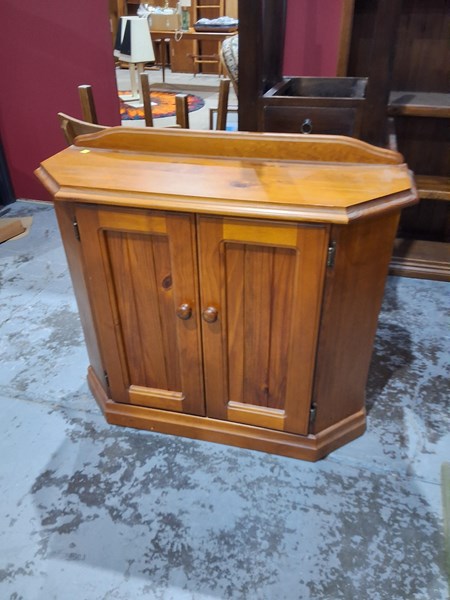 Lot 199 - HALL CUPBOARD