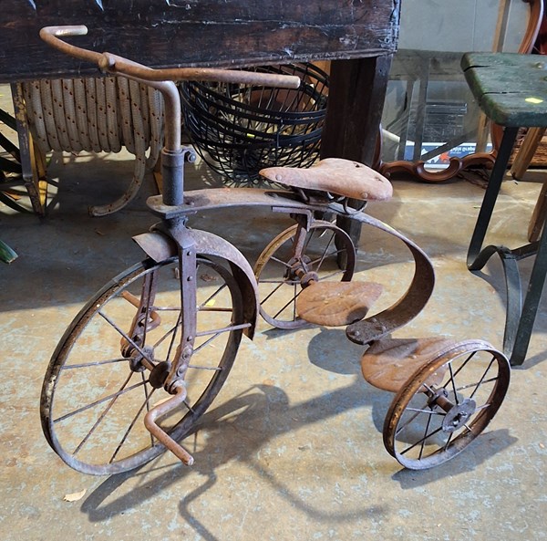 Lot 333 - TRICYCLE