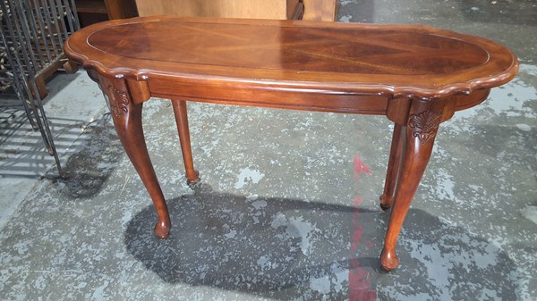 Lot 92 - HALL TABLE