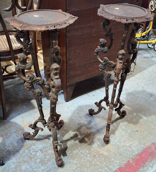 Lot 577 - PLANT STANDS