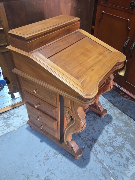 Lot 64 - SECRETAIRE