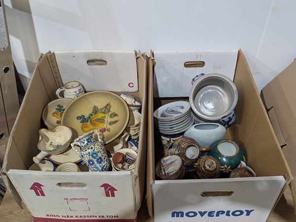 Lot 413 - STONEWARE CHINA